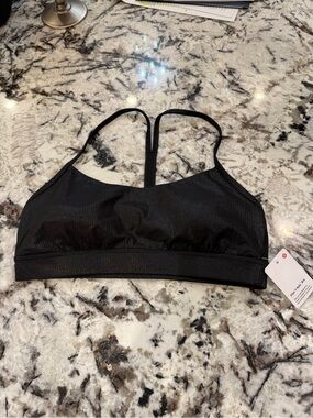 NWT Lululemon Flow Y Ribbed Shine Bra